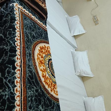 Triveni Home Stay Allāhābād Junction エクステリア 写真