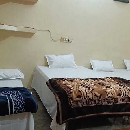 Triveni Home Stay Allāhābād Junction エクステリア 写真